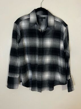 Banana Republic Gray & Black Plaid Flannel Shirt Petite